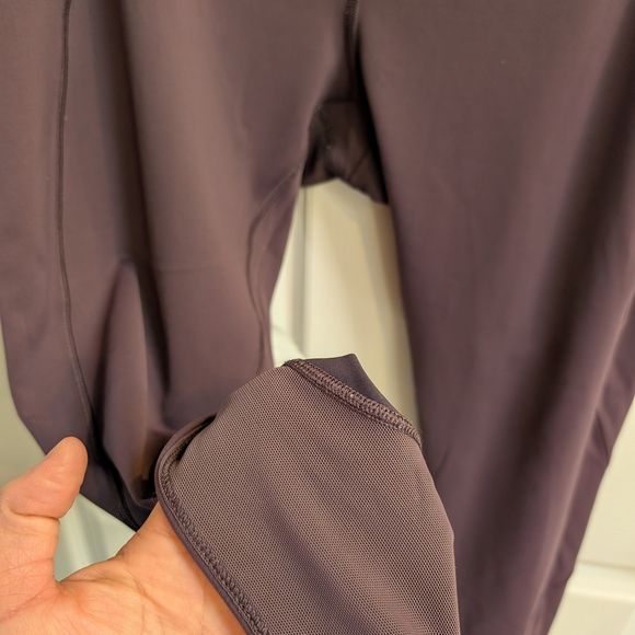 Lululemon In movement Crop Leggings - Picture 9 of 11